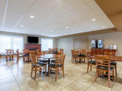 Hotel Super 8 By Wyndham Abbotsford Bc Exterior foto